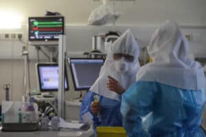 Portugal com mais 82 mortes e 4935 novos casos de Covid-19