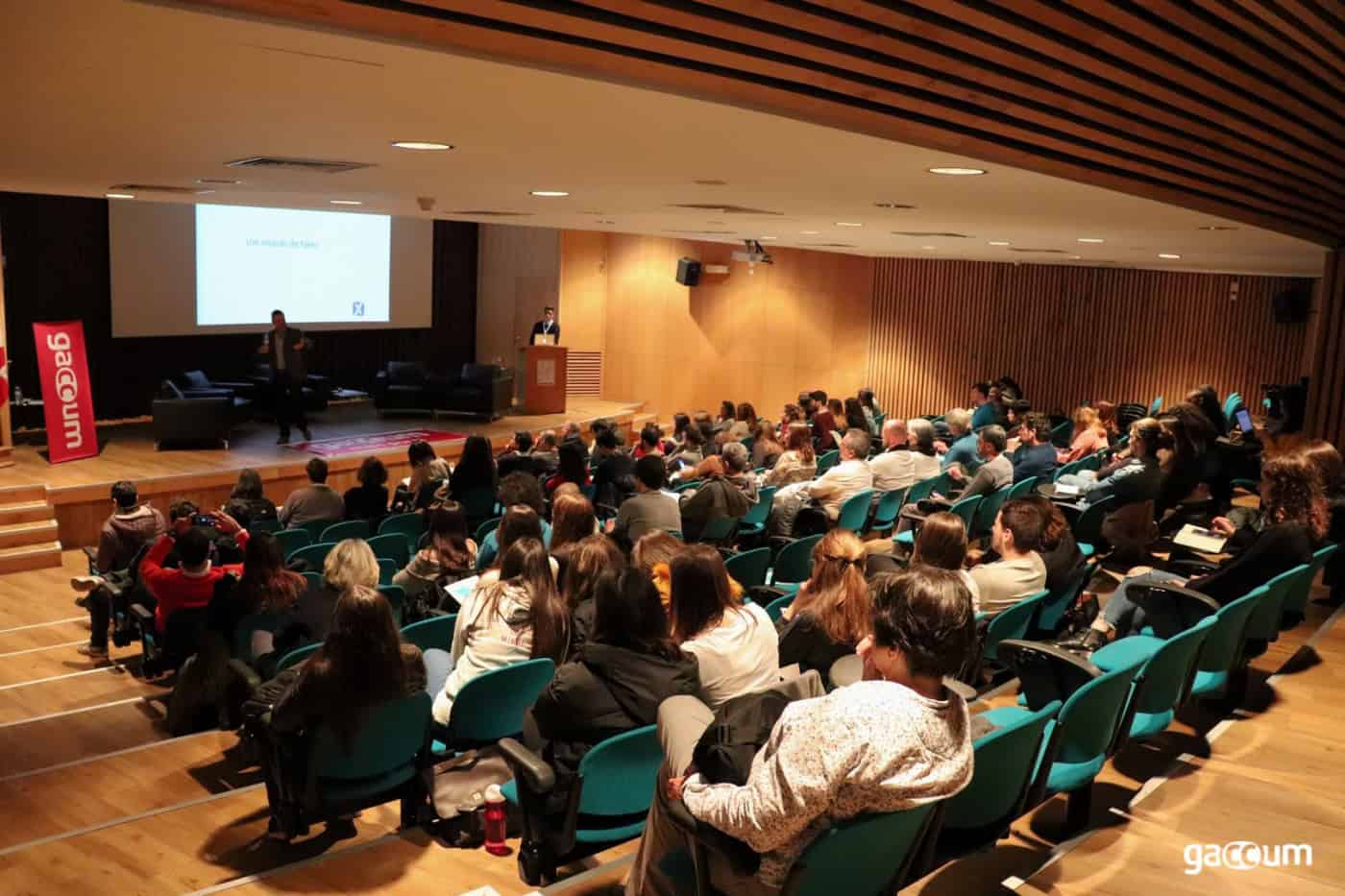 Direcção do GACCUM pretende estreitar relações com alunos do mestrado