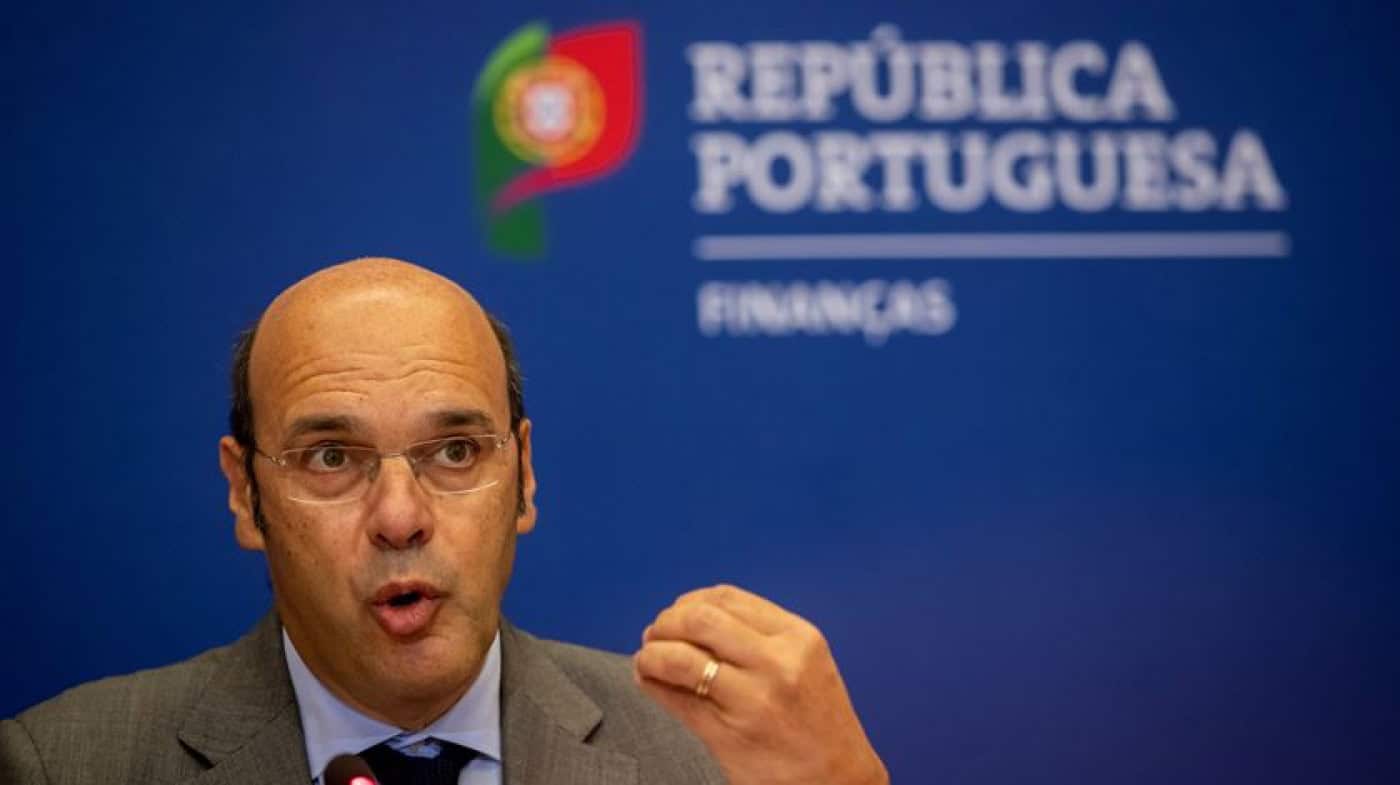 Governo não exclui novas "restrições" nos municípios mais atingidos&nbsp;