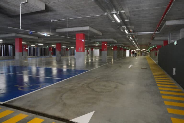 Parque de Estacionamento de Camões deixa de ser gratuito