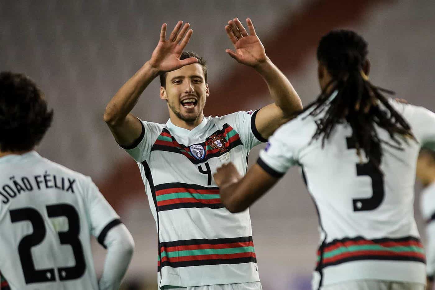 Bis de Rúben Dias na vitória de Portugal