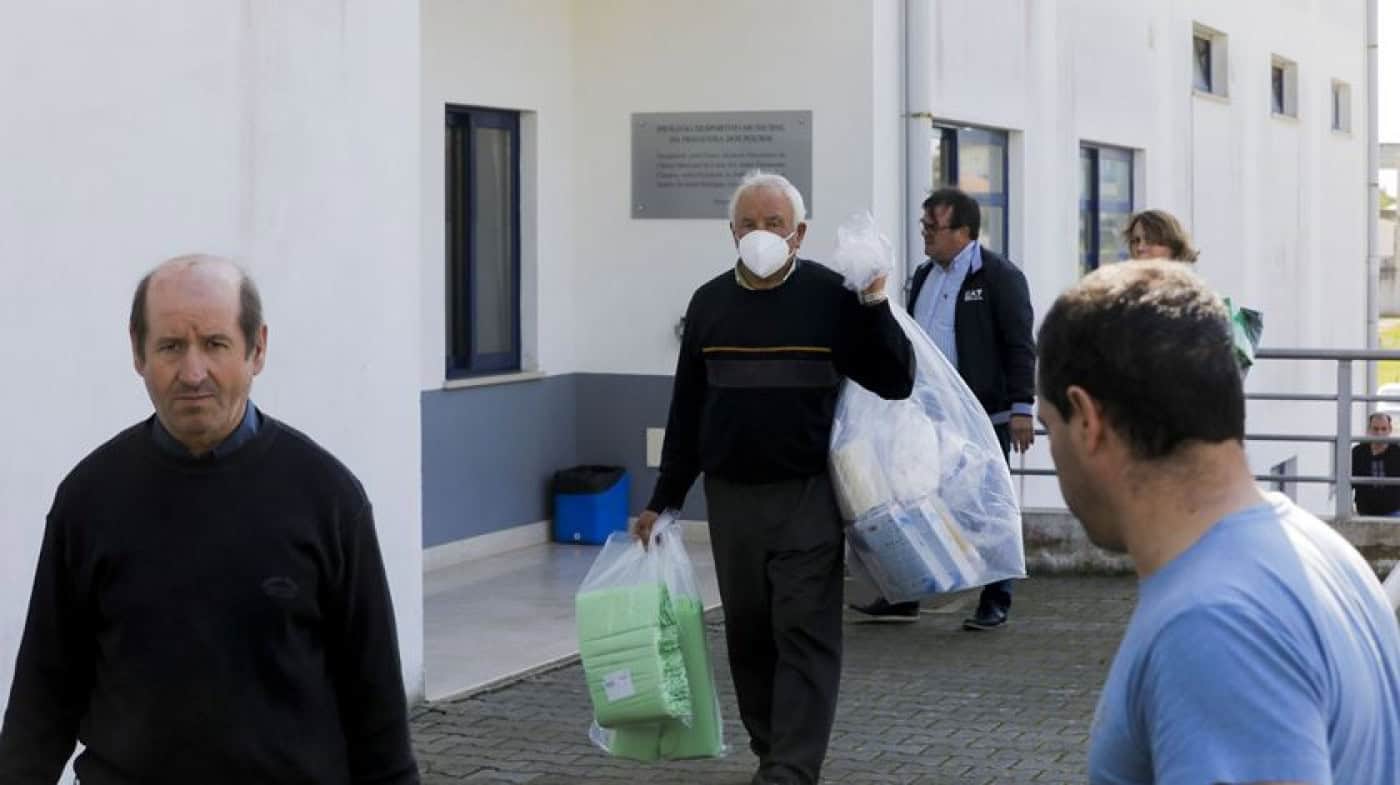 Vacina de Oxford mostra segurança e eficácia em pessoas mais velhas