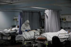 CDS BRAGA DEBATE DIFICULDADES DO SERVIÇO NACIONAL DE SAÚDE