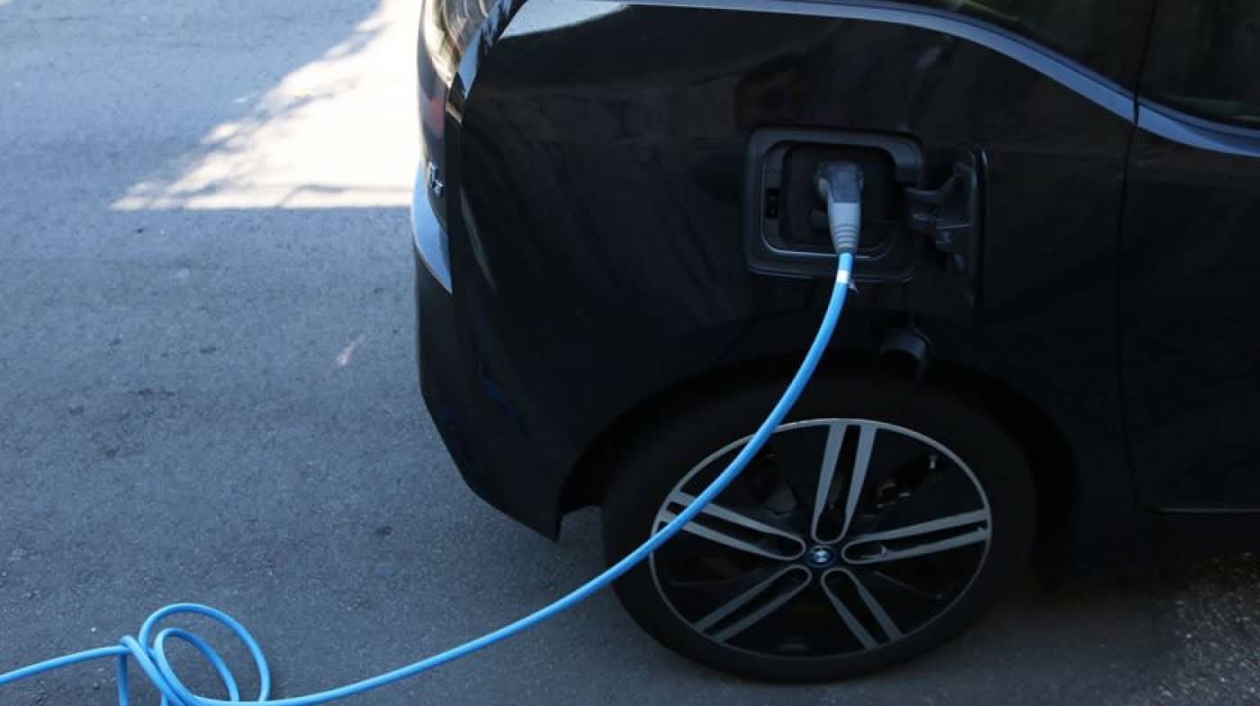 Zero. Estado deve eliminar apoios à compra de carros híbridos