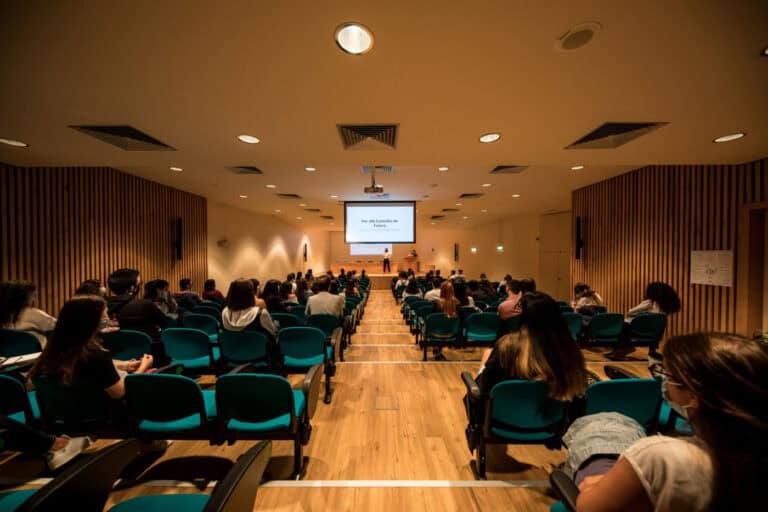 UMinho suspende actividade lectiva a 30 de Novembro e 7 de Dezembro