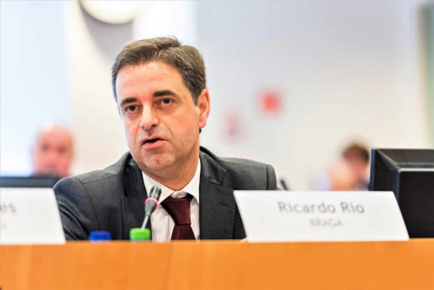 Ricardo Rio defende medidas “mais gravosas e concentradas no tempo”