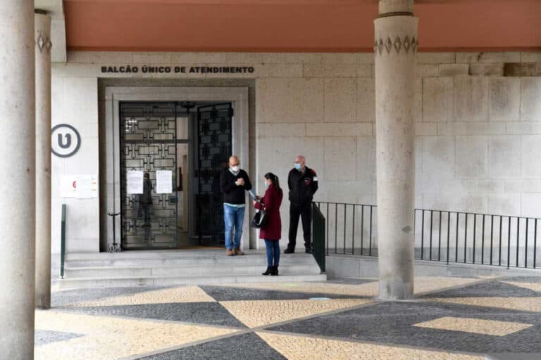 Serviços municipais de Famalicão abertos nas vésperas de feriados