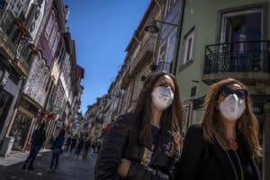 CM Braga autoriza abertura dos estabelecimentos comerciais às 8h&nbsp;