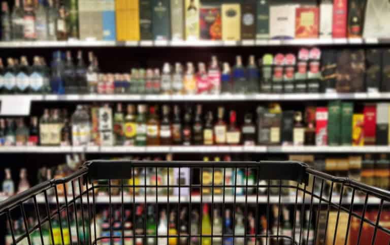Concorrência acusa Continente, Pingo Doce e Auchan de concertação de preços de bebidas alcoólicas