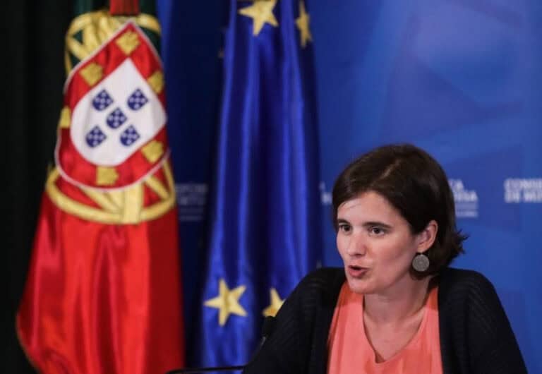 Novo lay-off dará apoio mais alto em Dezembro&nbsp;