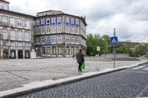 Guimarães registou mais de 6 mil casos de covid num mês e superou Lisboa