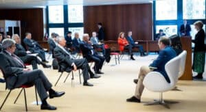 O pico da segunda vaga foi a 25 de Novembro e há uma "tendência de descida"