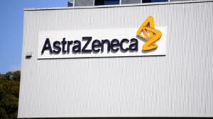 Análise de resultados da vacina Oxford/AstraZeneca confirma eficácia até 90%