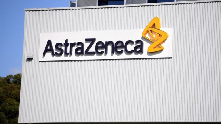 Análise de resultados da vacina Oxford/AstraZeneca confirma eficácia até 90%