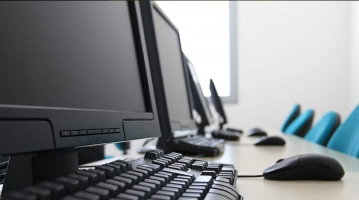 Associação preocupada com falta de estratégia na distribuição de computadores nas escolas