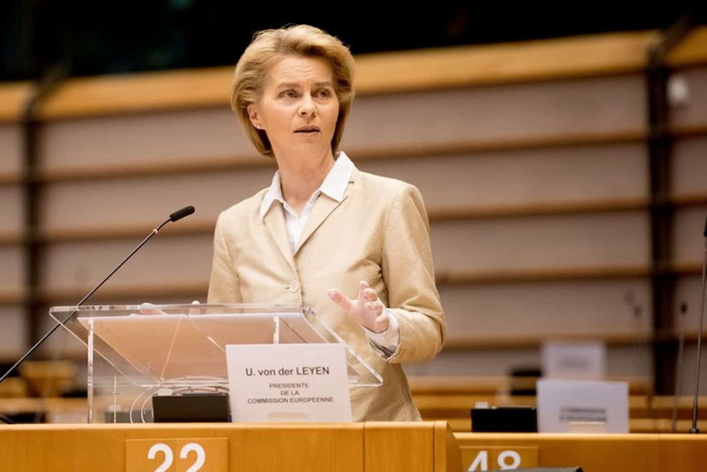 Von der Leyen quer 27 a iniciar no mesmo dia erradicação do vírus