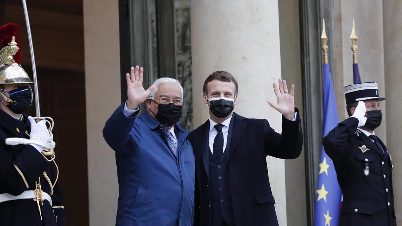 Presidente francês Emmanuel Macron com teste positivo para a Covid-19