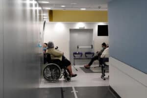 Hospitais já podem permitir visitas e há excepções para doentes Covid-19&nbsp;