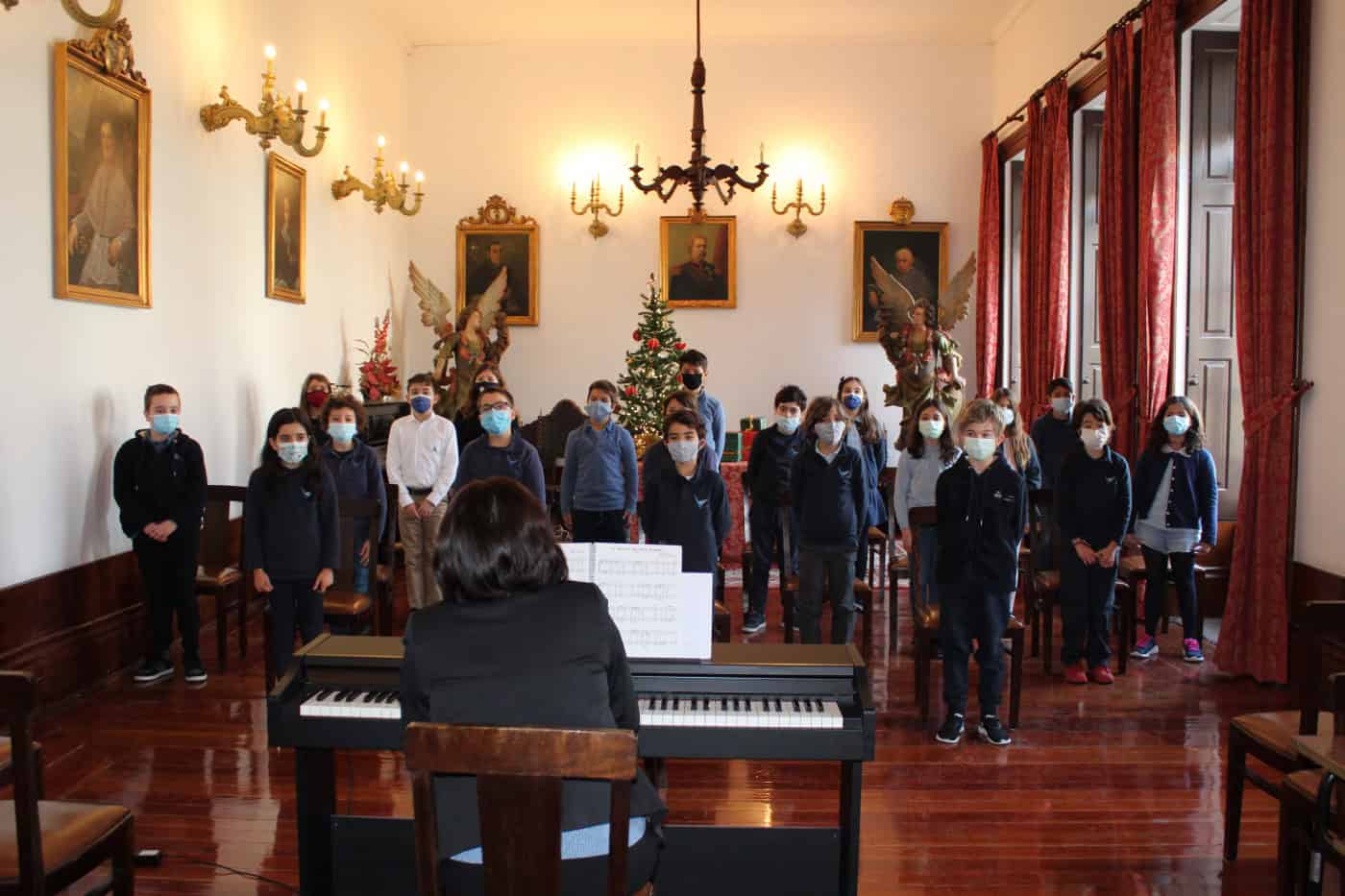 Cantata do Colégio D. Pedro V chega às famílias dos alunos através da rádio