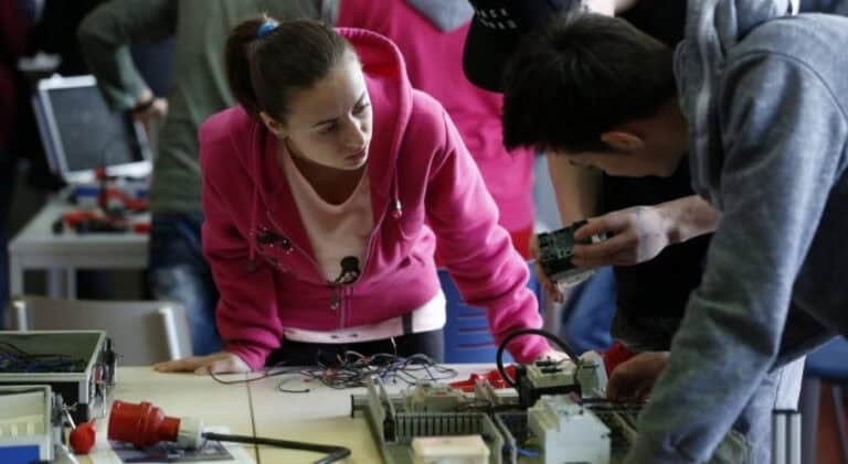 Mais cursos e mais alunos no ensino profissional