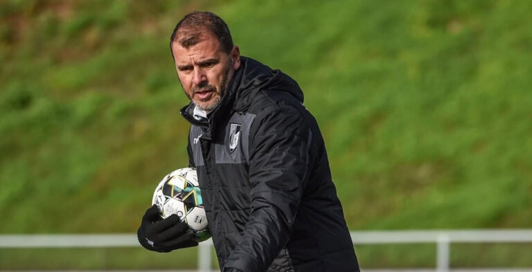 Vitória SC discute com Santa Clara 5º lugar da tabela