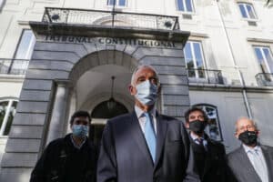 Presidenciais: Marcelo em terceiro lugar nos boletins de voto e Ana Gomes no fim