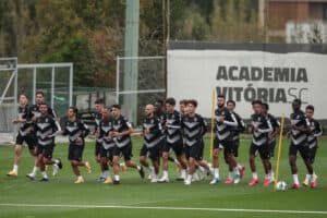 Covid-19 no V. Guimarães pode levar ao reagendamento do dérbi minhoto&nbsp;