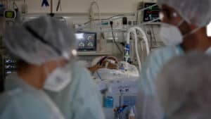 Portugal com mais 102 mortes e 7.502 casos bate novo recorde de internamentos