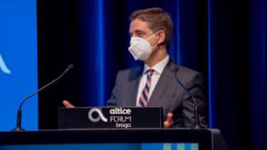 Autarca de Braga não compreende novo confinamento sem encerramento das escolas