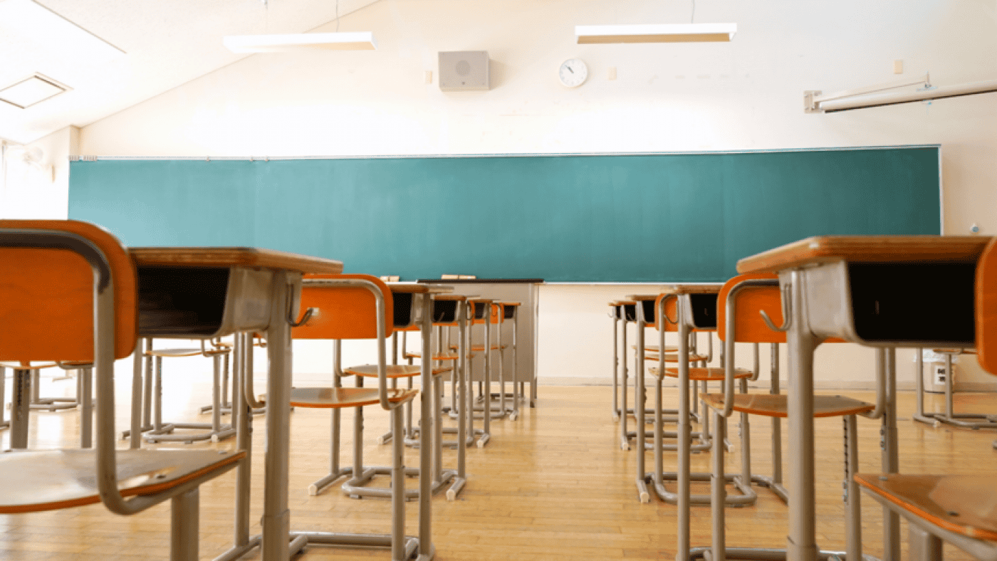 Diretores escolares aceitam aulas em casa para mais velhos e pedem vacinação de profissionais