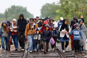 Braga acolhe 12 menores do campo de refugiados de Atenas