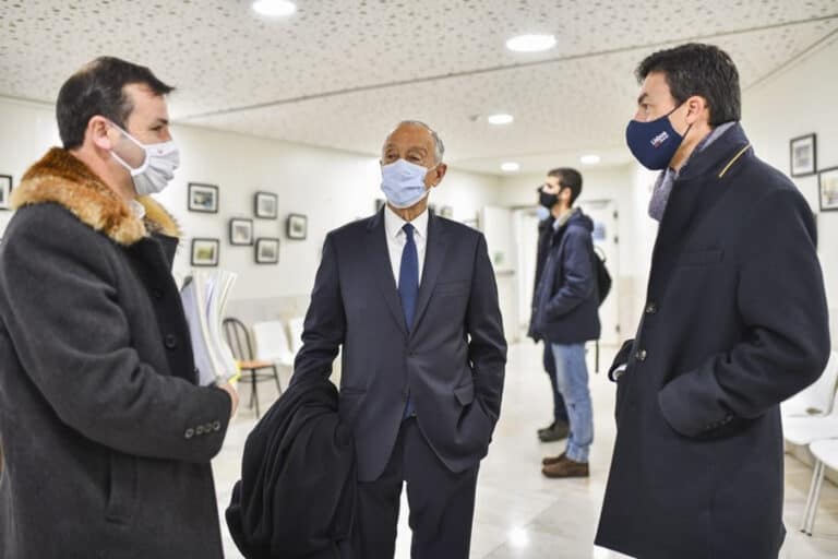 Marcelo promete não “criar obstáculo” à regionalização