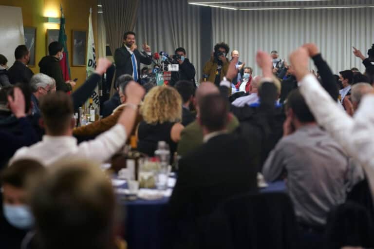 Urminho diz que há "dois pesos e duas medidas" para o setor da restauração