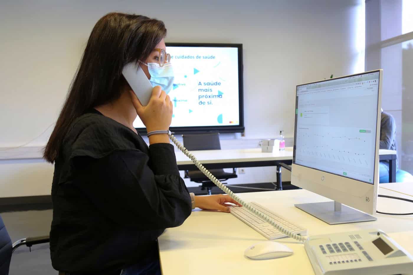 Linha de apoio psicológico Covid-19 já recebeu mais de 100 pedidos de ajuda