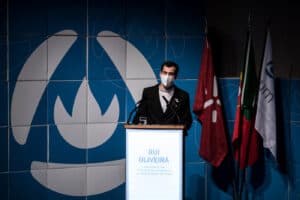 AAUMinho defende suspensão imediata das aulas teóricas presenciais