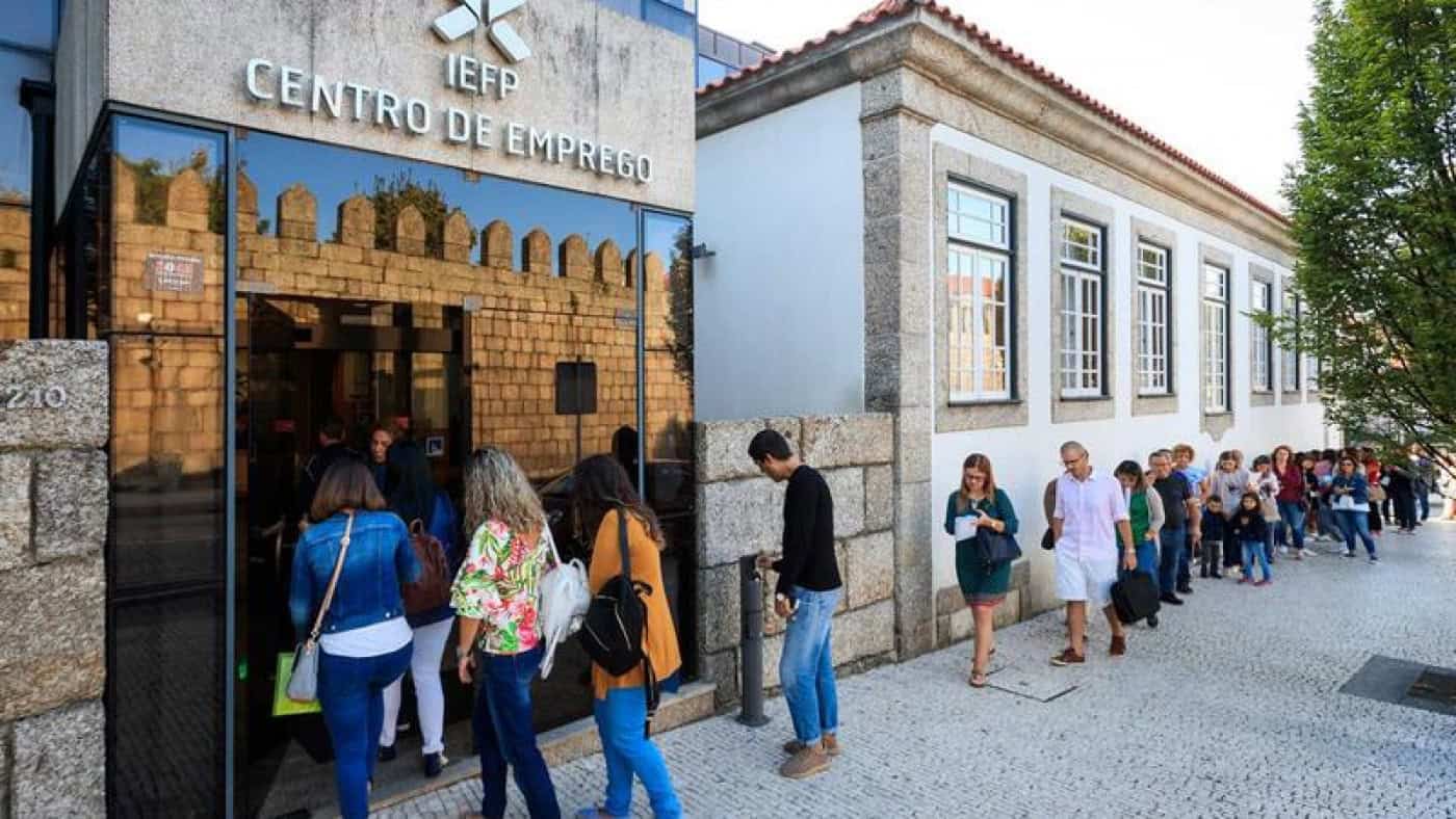Há mais de 400 mil desempregados em Portugal