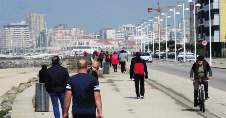 Póvoa de Varzim e Vila do Conde encerram vias marginais e passadiços