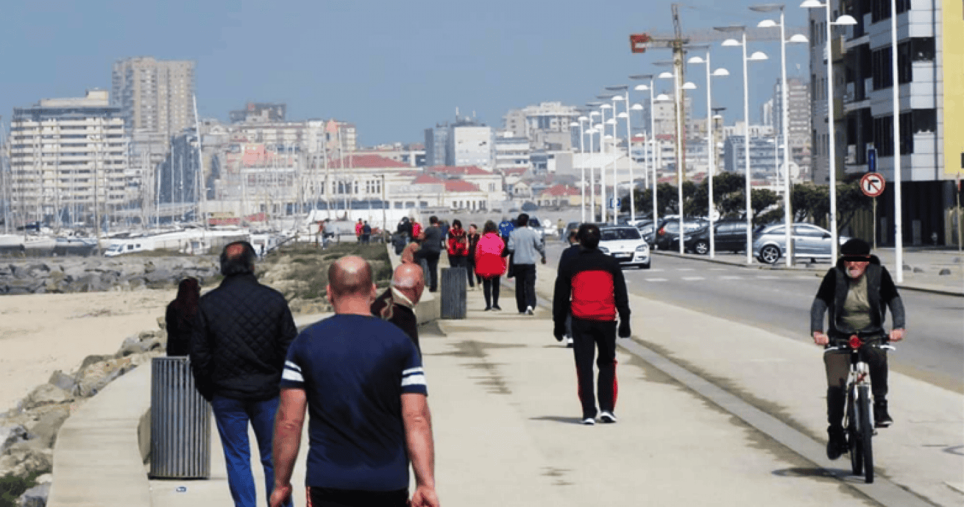 Póvoa de Varzim e Vila do Conde encerram vias marginais e passadiços