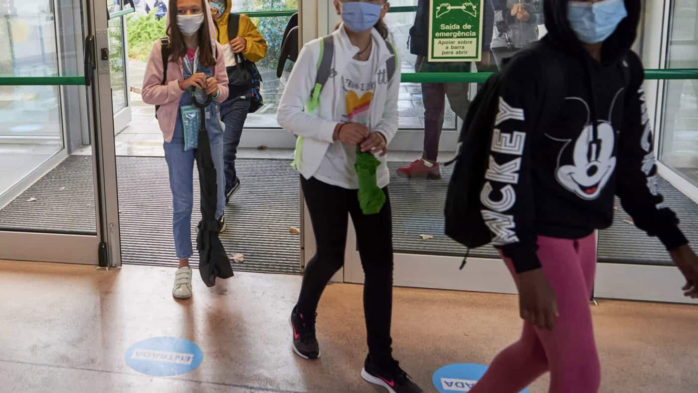 Diretores dos Agrupamentos de Escolas de Braga apanhados de surpresa