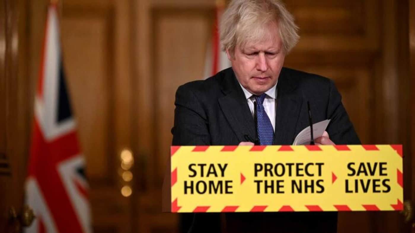 "Há sinais" de que a variante inglesa do coronavírus possa ser mais mortífera