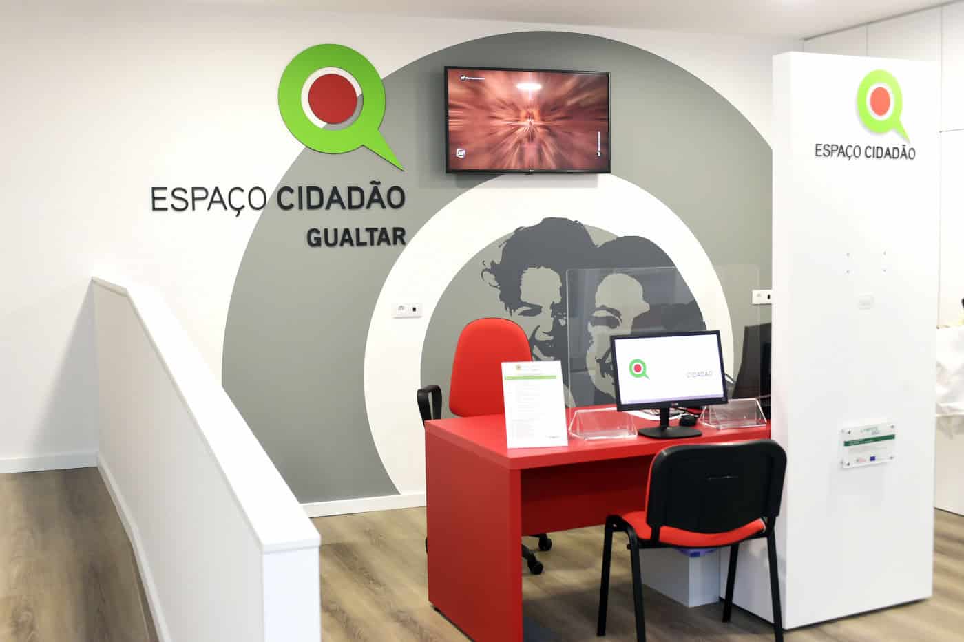 Espaços do Cidadão continuam a funcionar, mas com marcação