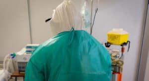 Covid-19. Mais 275 mortes em 24 horas e 11.721 novas infeções