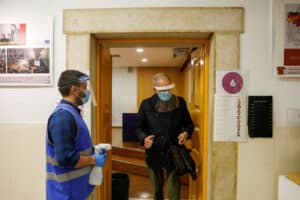 Sondagens televisivas apontam para abstenção entre os 50 e os 60%