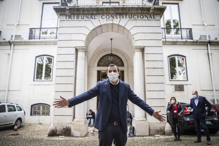 Tino diz que portugueses deram "lambada de luva branca" a quem tinha interesse na abstenção