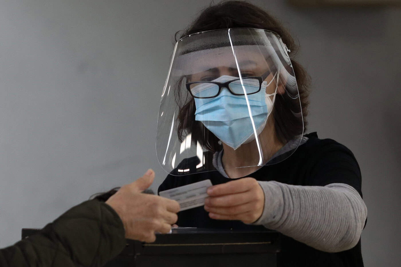 Recenseamento automático de emigrantes pode fazer subir abstenção