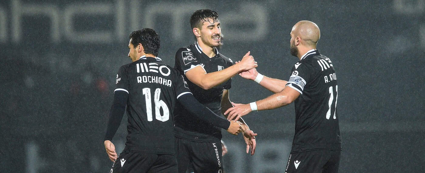 Vitória SC vence Famalicão e está a um ponto do SCB