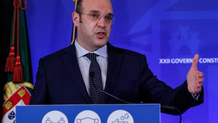 Governo admite estender apoios ao emprego no 2.º semestre "caso seja necessário"