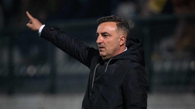 "Não temos outro caminho que não seja o de mudar o chip"