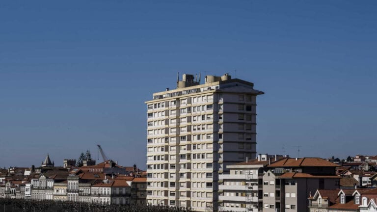 Tribunal Administrativo e Fiscal de Braga dá "luz verde" à demolição do prédio Coutinho