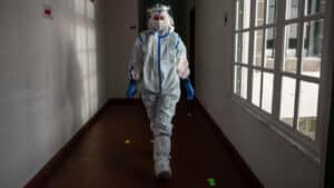 Portugal regista 293 mortes (um novo máximo) e mais de 15 mil infetados